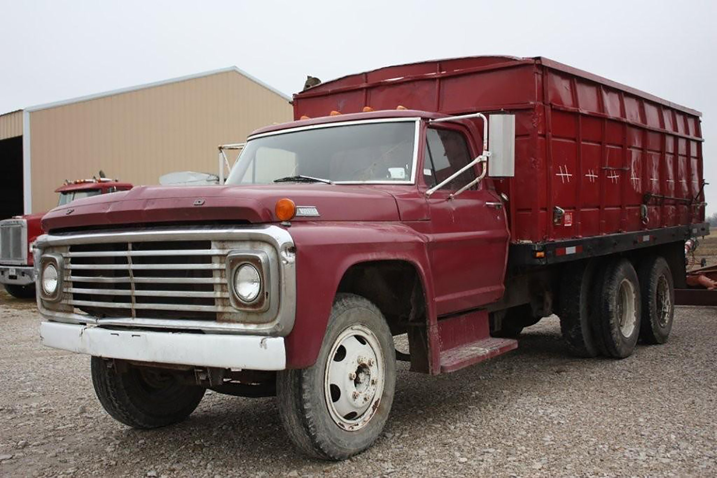 Property photo 9 - FARM EQUIPMENT AUCTION IN KNOX COUNTY, INDIANA